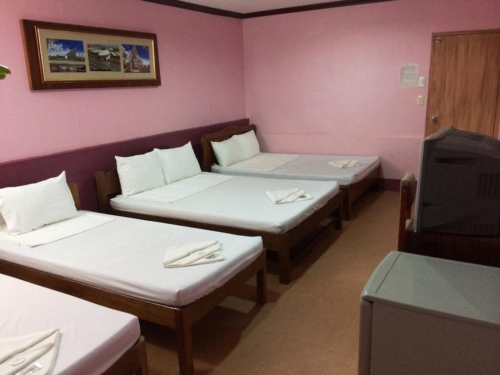 Ysabelle Mansion Bed & Breakfast Puerto Princesa Exterior photo