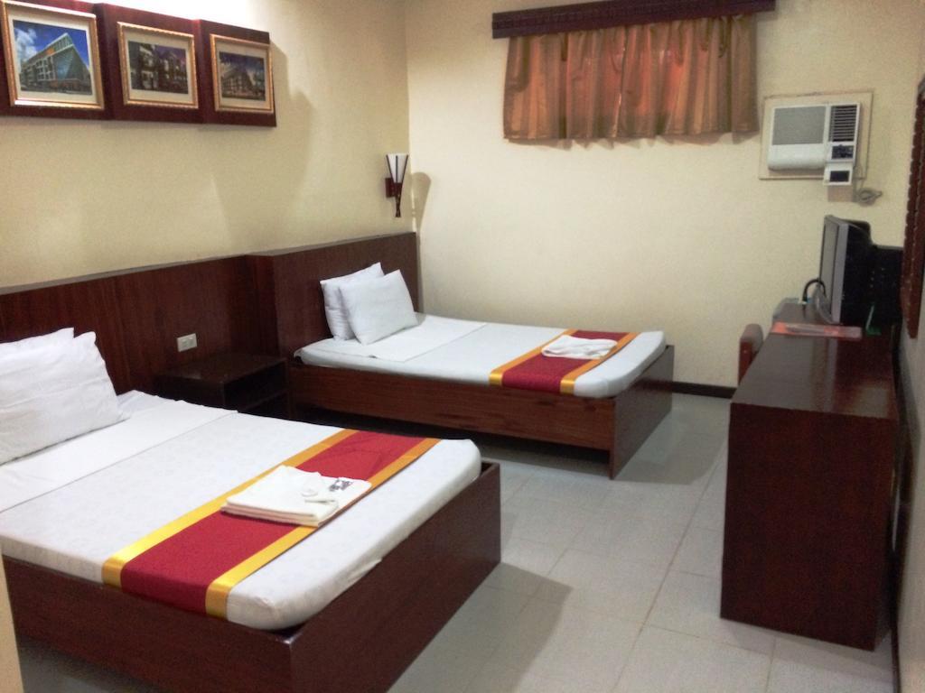 Ysabelle Mansion Bed & Breakfast Puerto Princesa Room photo