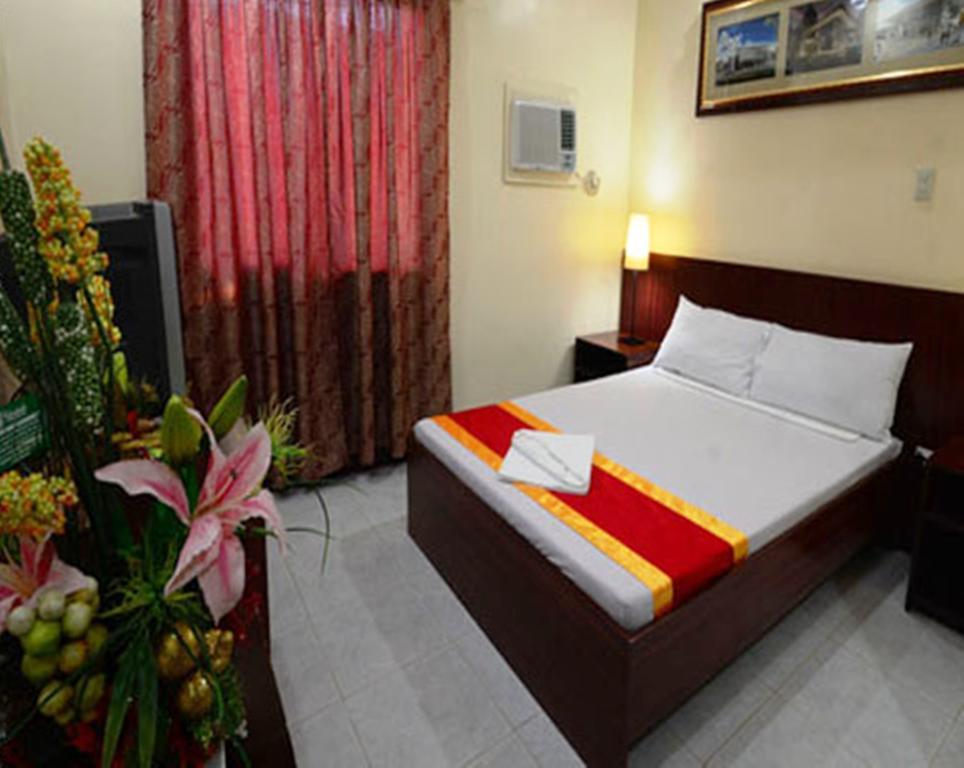 Ysabelle Mansion Bed & Breakfast Puerto Princesa Room photo